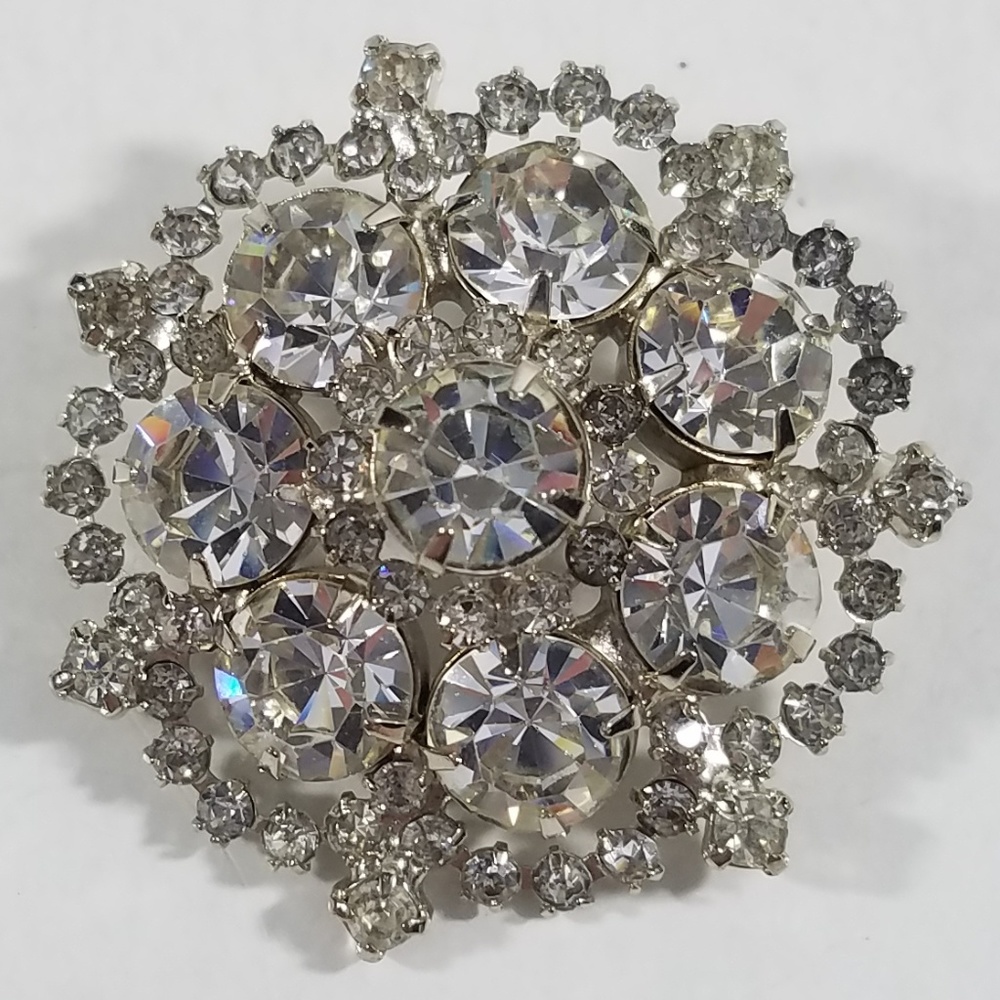 Snowflake Circle Round Brooch Pin Silvertone Clear Rhinestones